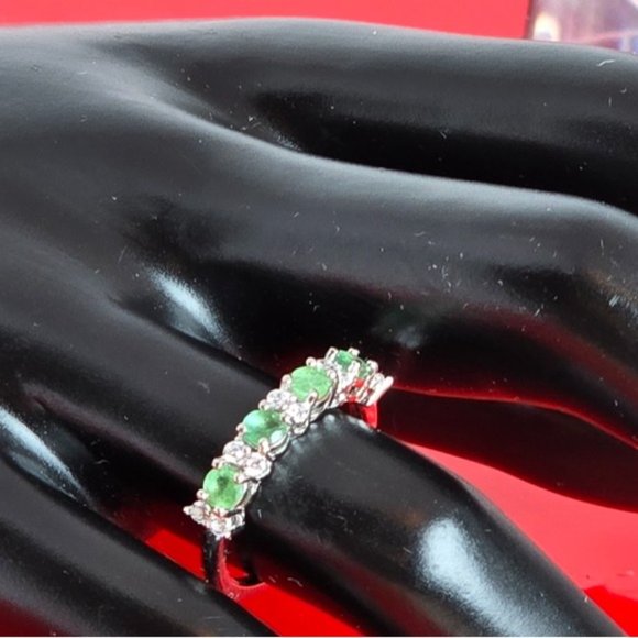 925 Sterling Silver Ring with Natural Emerald & CZ - Picture 10 of 13